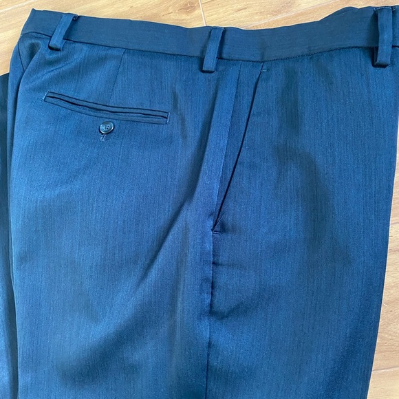 Men’s navy blue dress pants by Perry Ellis. Size 36 x 30. - Picture 6 of 6